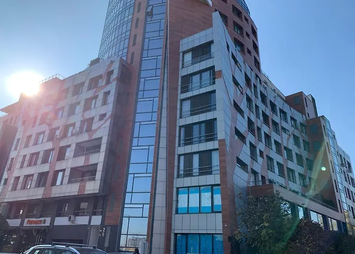 Sliver City Next To Paradise Mall And Metro